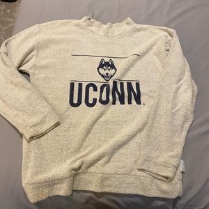 Uconn wooly thread